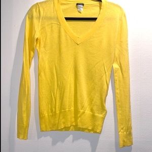 J. Crew yellow lightweight v neck sweater style 22821, size: XS